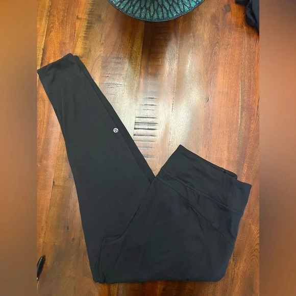 Lululemon Run On Jogger (28") size 10 - Picture 5 of 6